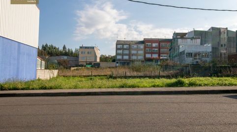 Solar de 170m2 cerca del Bosque de Carballo
