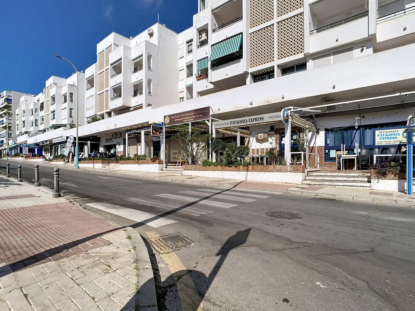 Local en venta en Calle Carmen Montes, Torremolinos, Spain, La Carihuela - Los Nidos