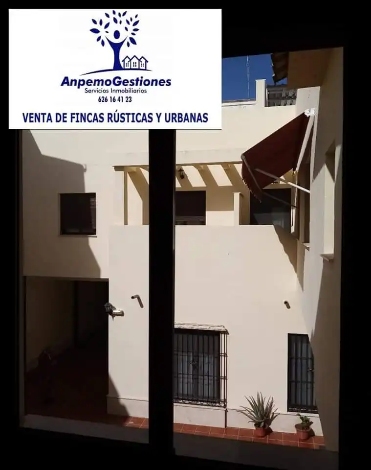 Casa adosada en venda a Calle Salvador, Palma del Río
