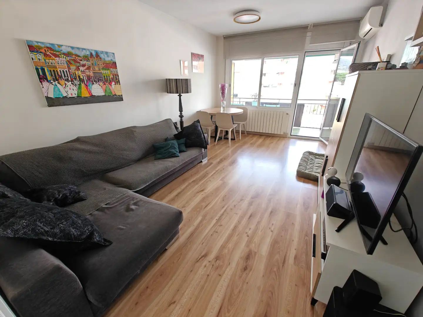 Living room of Flat for sale in Premià de Mar  with Air Conditioner, Heating and Parquet flooring