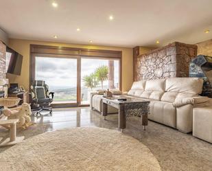 Sala d'estar de Casa o xalet en venda en Alcover amb Aire condicionat, Calefacció i Jardí privat