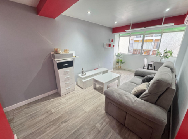 Sala d'estar de Pis en venda en Elche / Elx amb Aire condicionat i Parquet