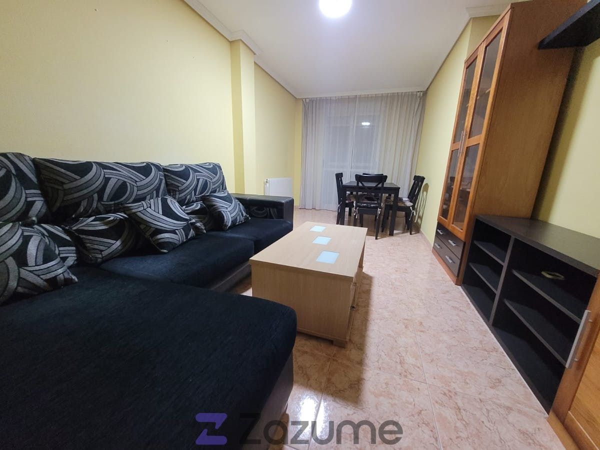 Living room of Flat to rent in Valladolid Capital  with Heating, Terrace and Furnished