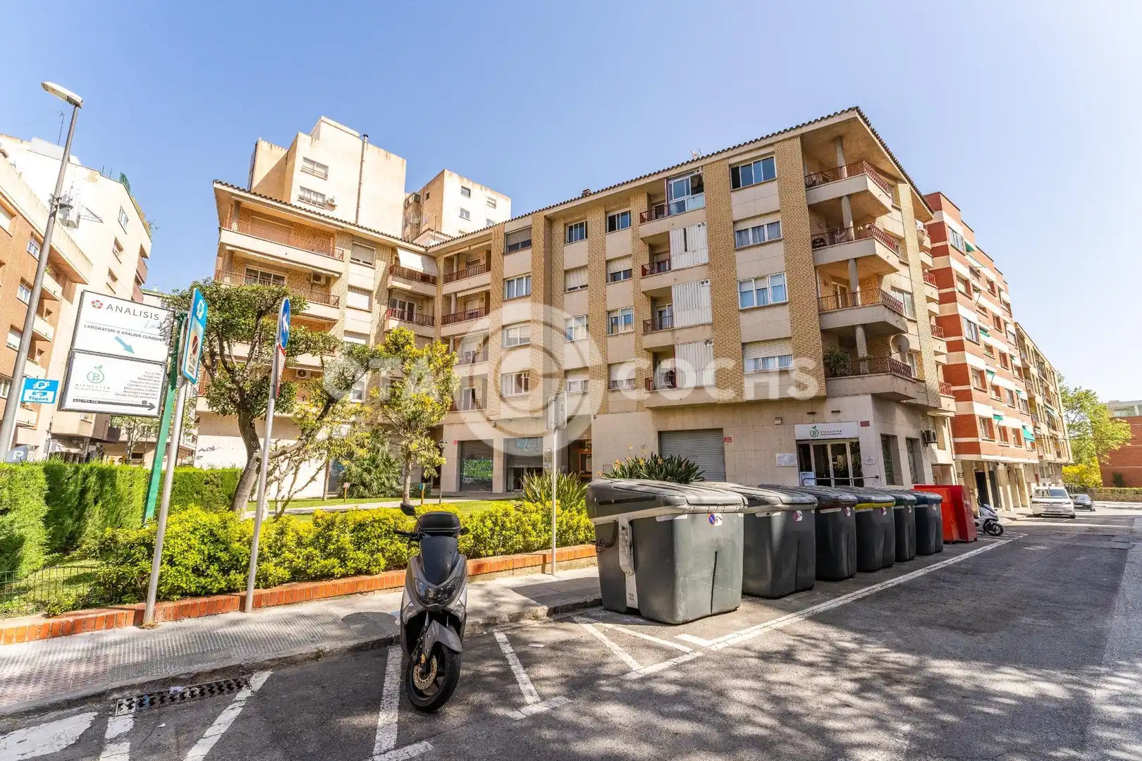 Vista exterior de Pis en venda en Reus amb Terrassa i Balcó