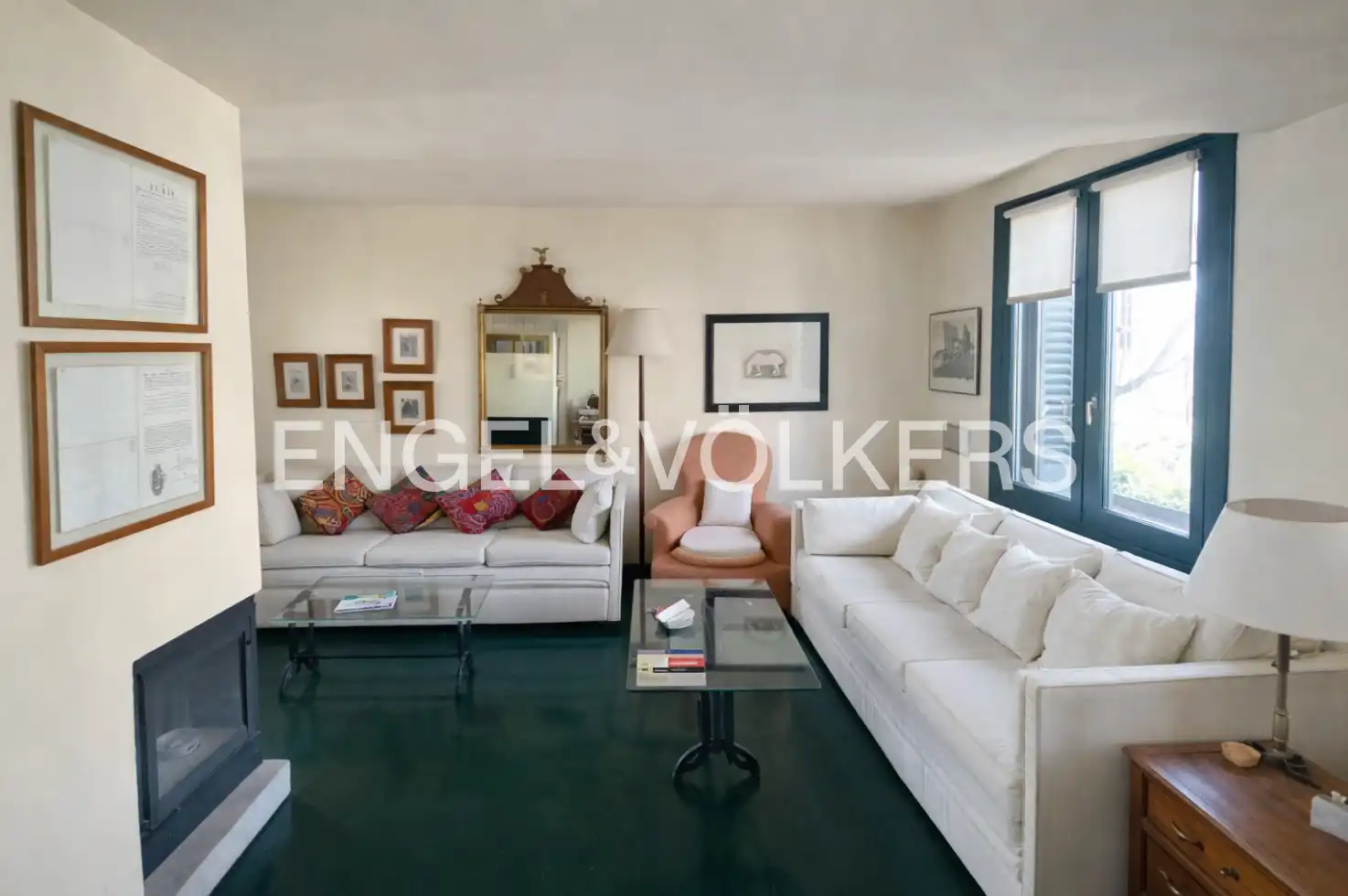 Living room of Houses for sale in Madrid  with Air Conditioner, Heating and Private garden