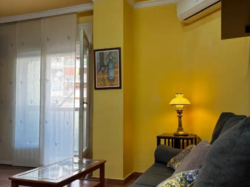 Living room of Flat for sale in Instituts - Universitat