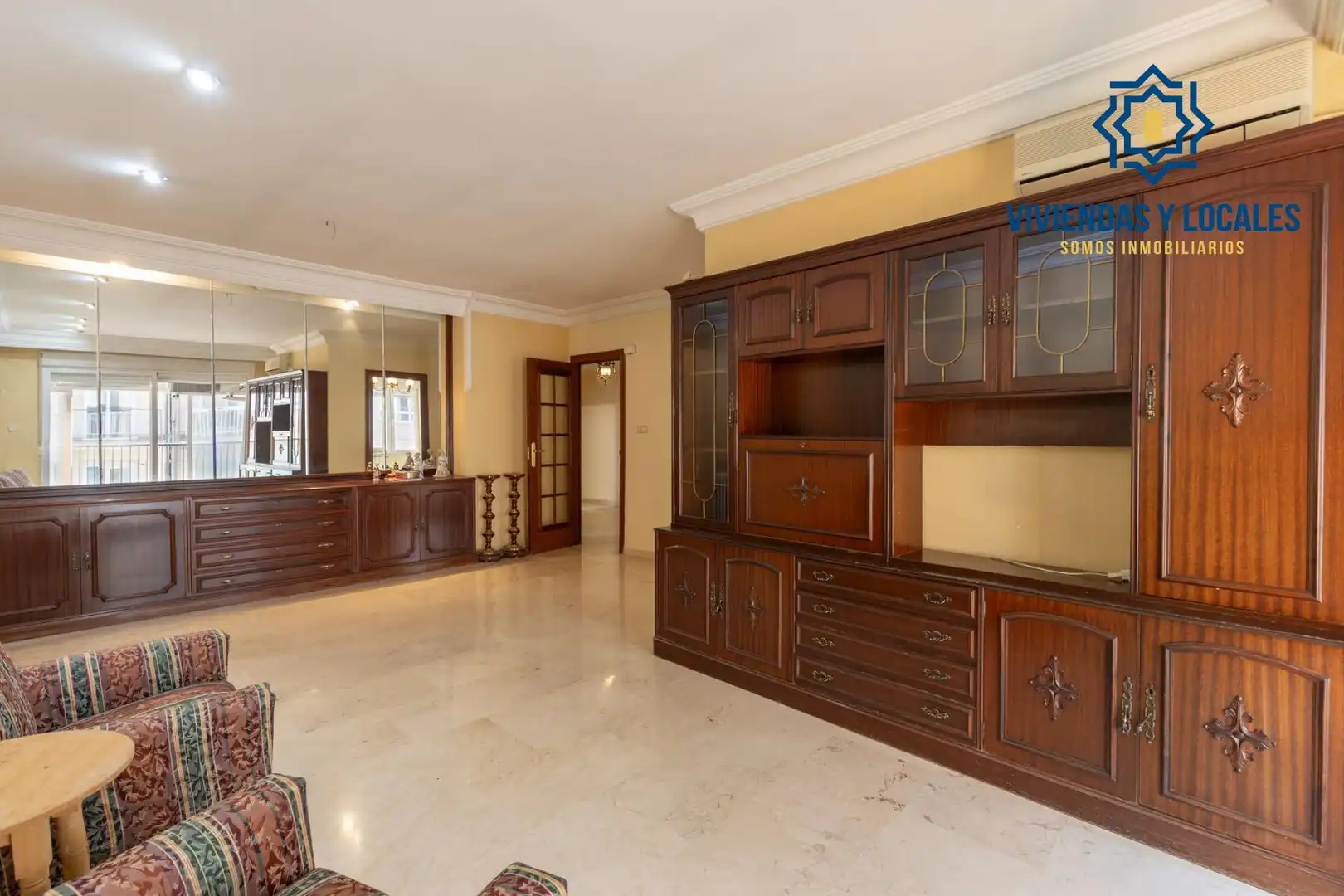 Piso con terraza en venta en PEDRO ANTONIO DE ALARCON