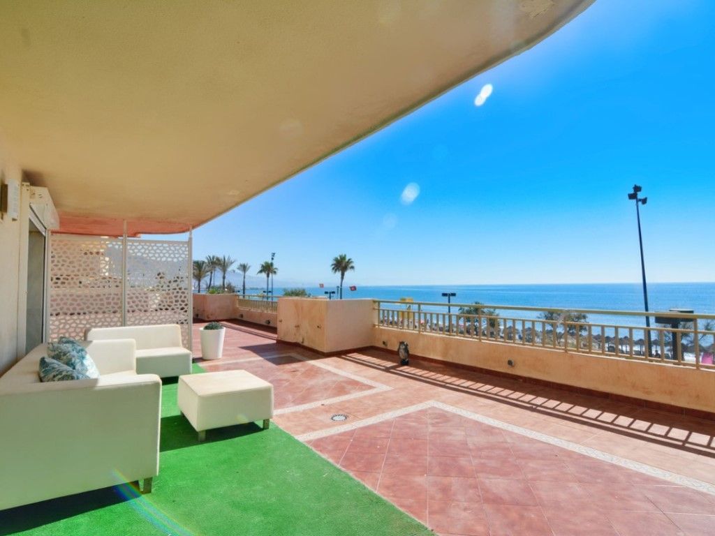Terrace of Flat for sale in Fuengirola  with Air Conditioner, Private garden and Terrace