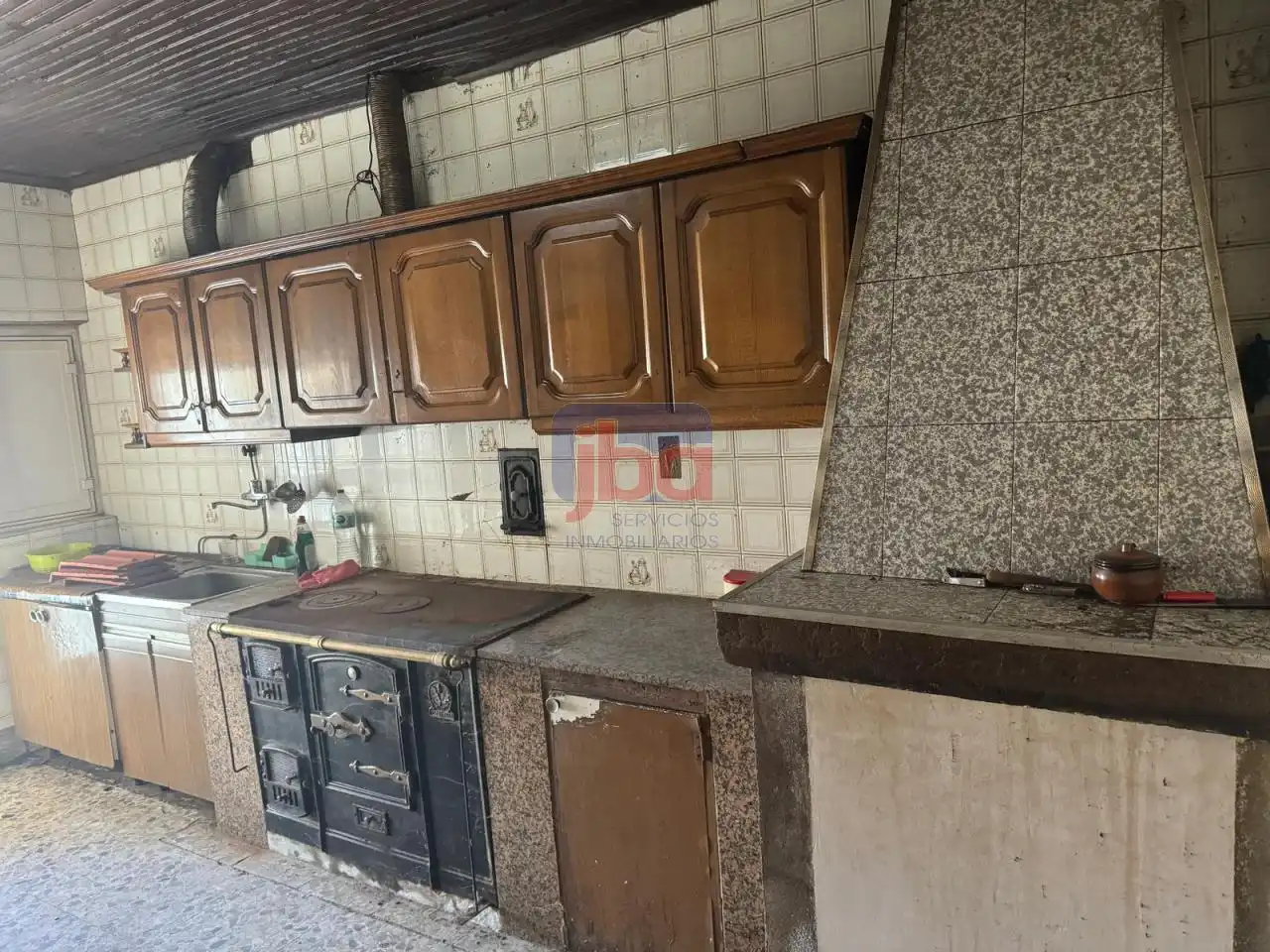 Cocina de Casa o chalet en venta en Sandiás con Calefacción y Jardín privado
