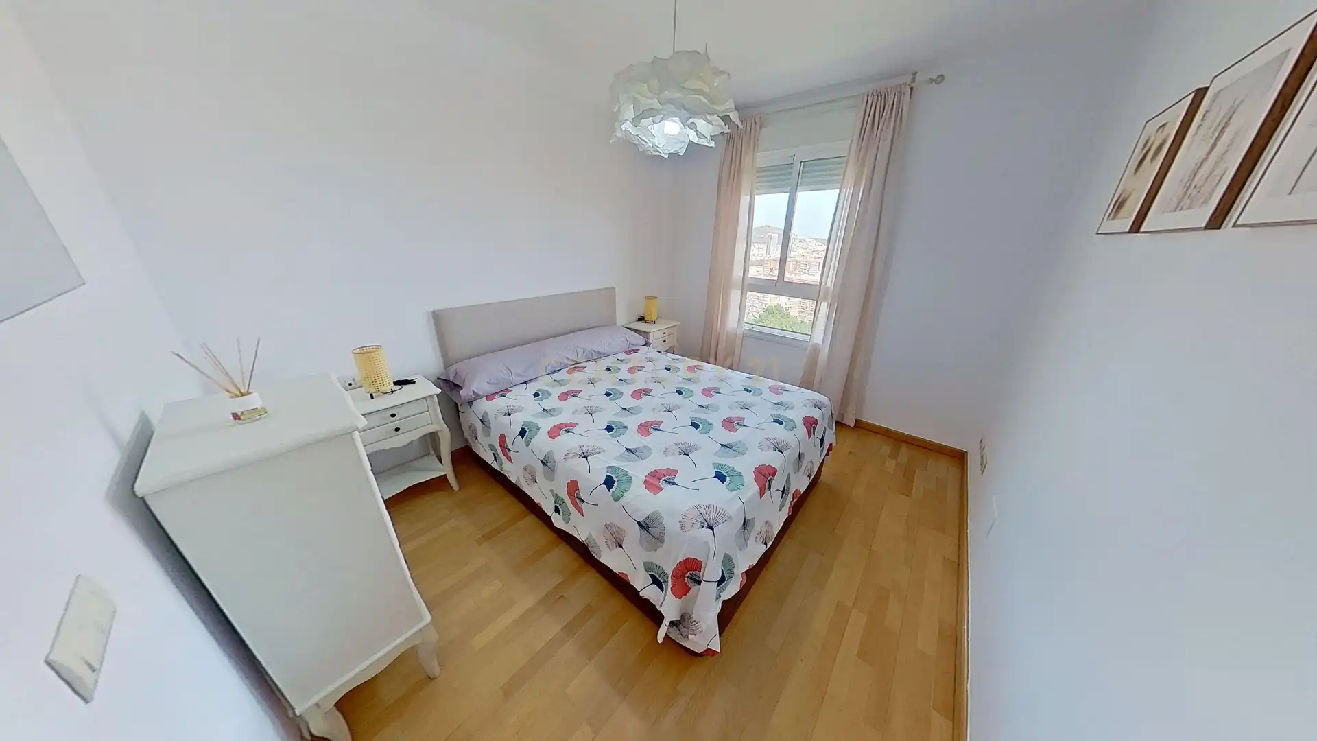 Habitación de Apartamento de alquiler en Málaga con Piscina, Horno y Lavadora