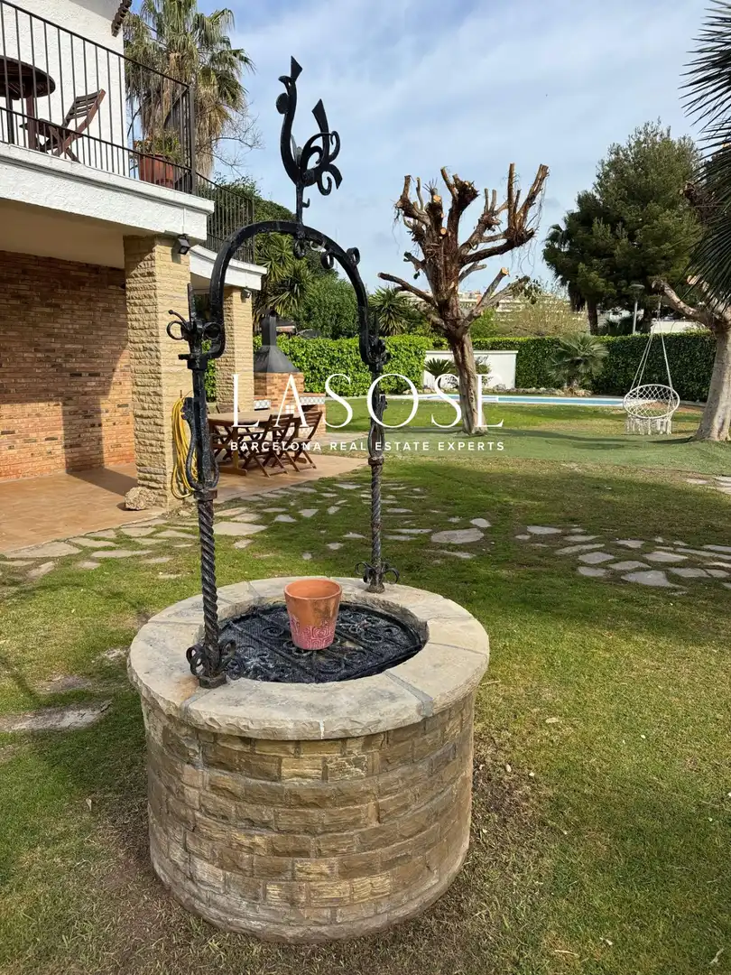 Garden of Houses for sale in Sitges  with Heating, Private garden and Parquet flooring