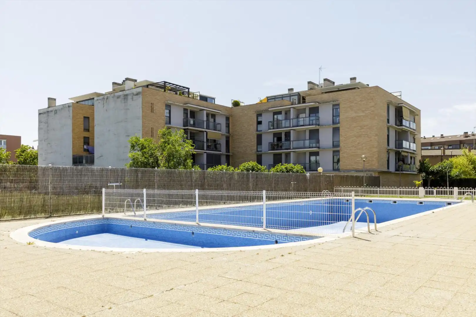 Swimming pool of Flat for sale in Zaragoza  with Terrace, Storage room and Swimming Pool