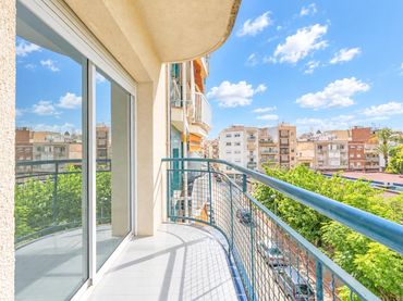 Piso con balcón en venta en PERE RIUDOR