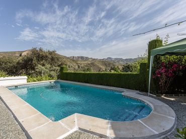 Casa amb jardí en venda a Dúdar