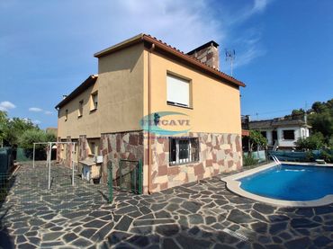 Maison à vendre à Bigues i Riells del Fai