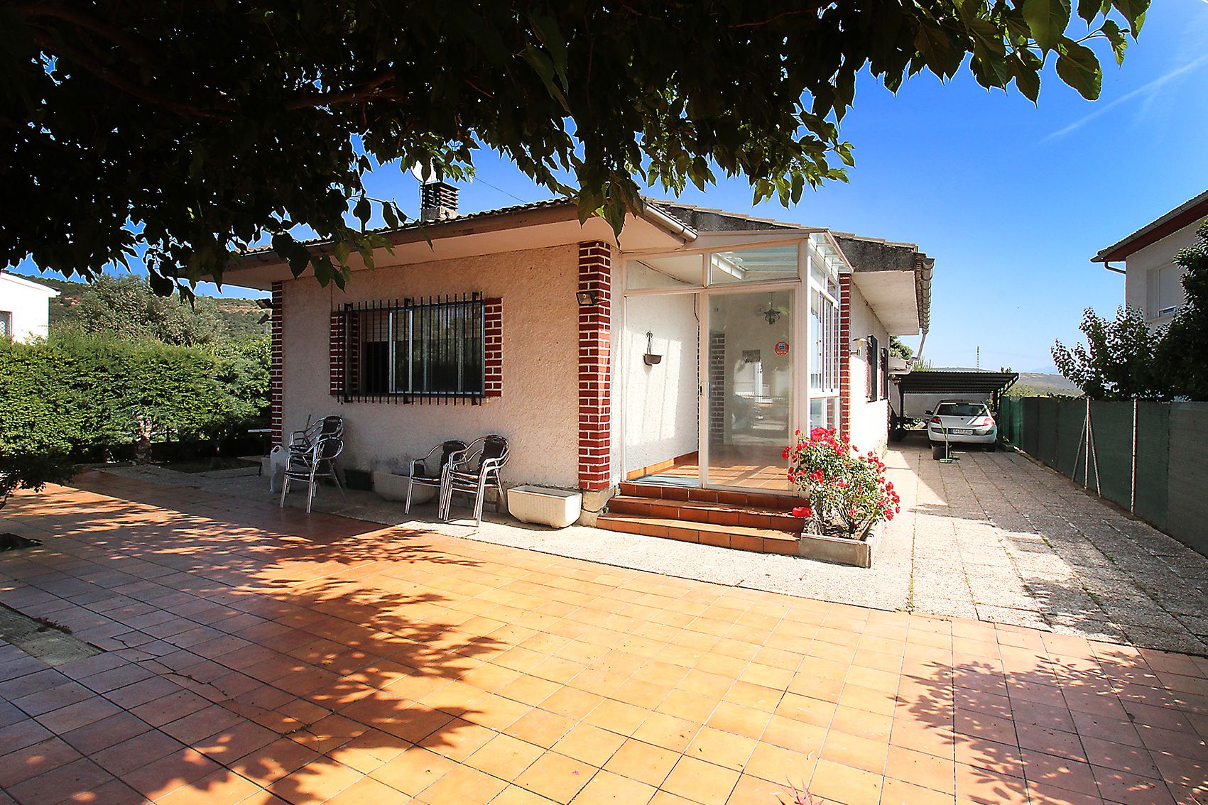 Vista exterior de Casa o xalet en venda en Redueña amb Calefacció i Internet