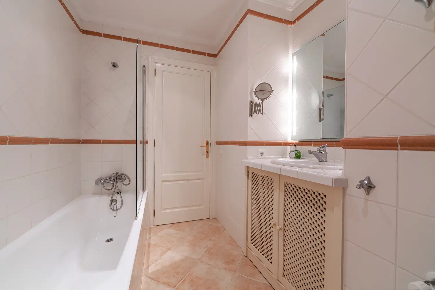 Bathroom of Attic for sale in Santanyí  with Air Conditioner, Heating and Terrace