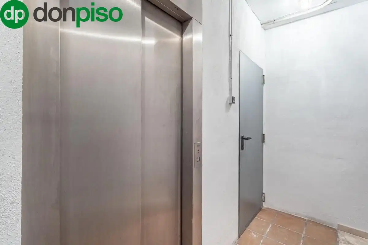 Garage for sale in Calle Azhuma, 24, Fígares
