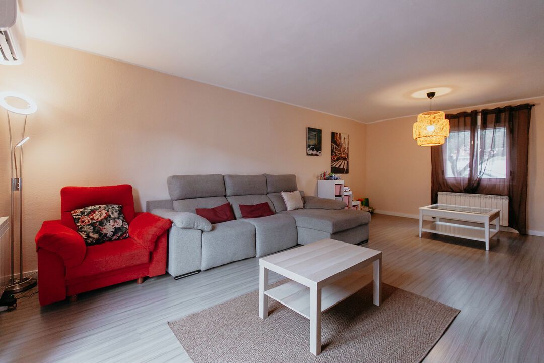 Living room of House or chalet for sale in Siétamo  with Air Conditioner, Heating and Private garden