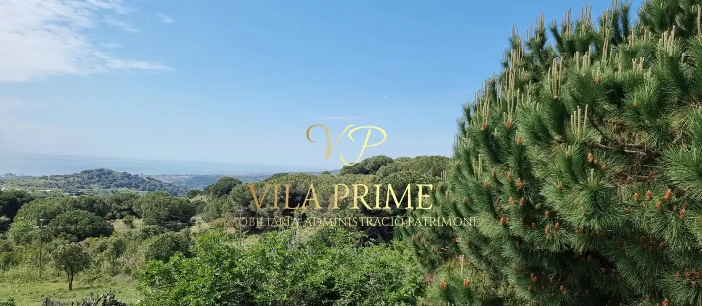 Country house zum Verkauf in Mataró mit Klimaanlage, Heizung und Privatgarten
