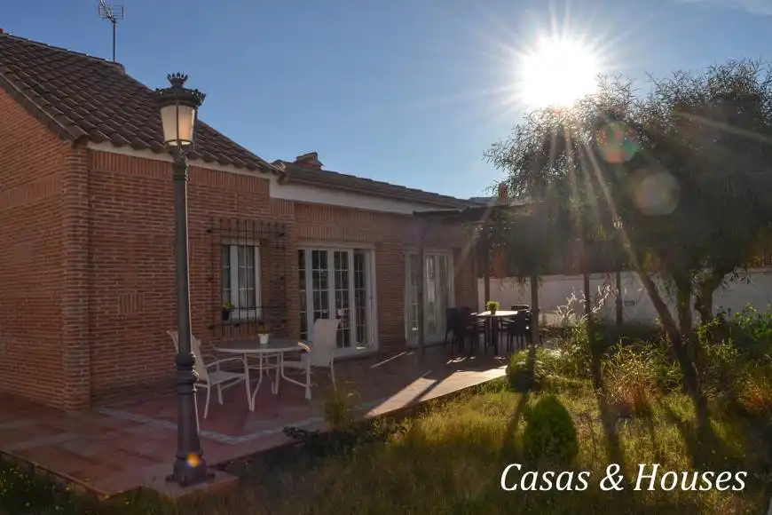 Vista exterior de Casa o xalet en venda en La Manga del Mar Menor amb Jardí privat, Terrassa i Moblat