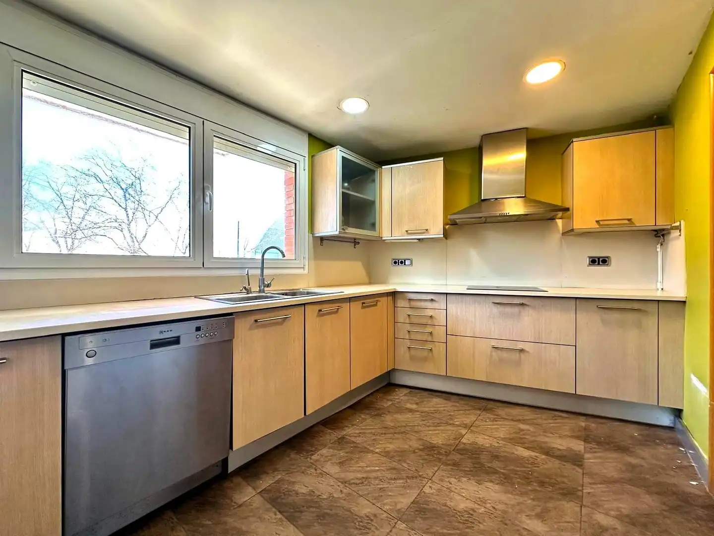 Cocina de Casa o chalet en venta en Granollers con Aire acondicionado, Calefacción y Jardín privado