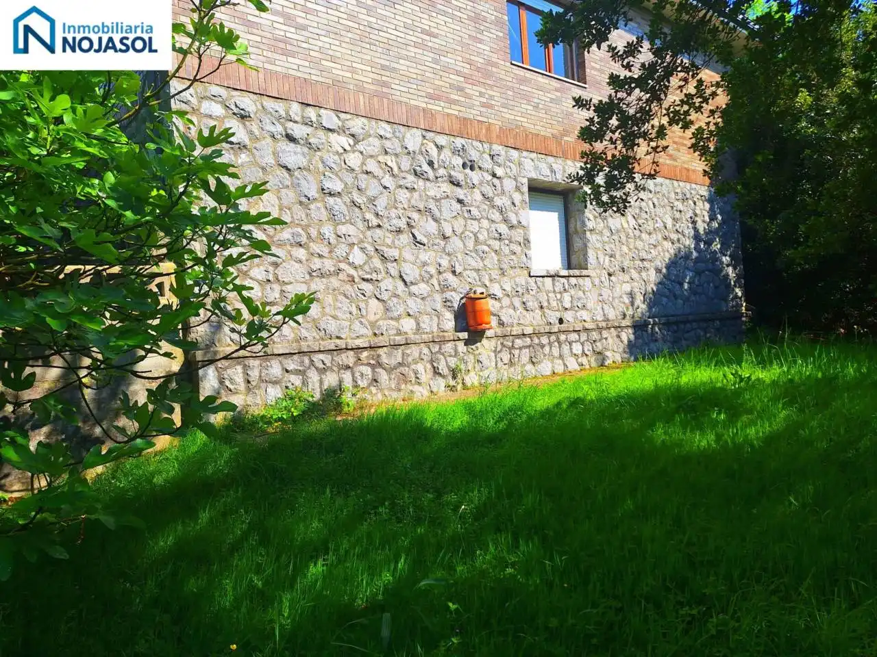 Jardí de Casa o xalet en venda en Noja amb Calefacció i Terrassa