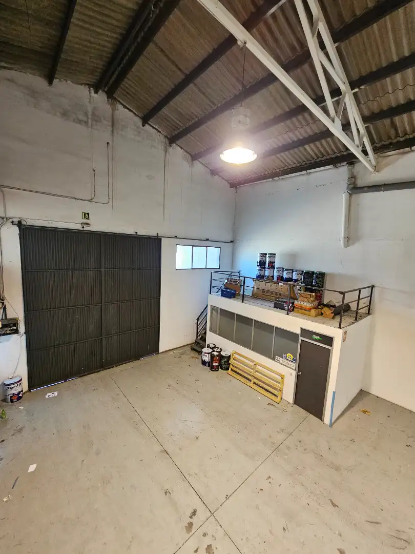 Nave industrielle à louer à Carrer Xops, imagen 3