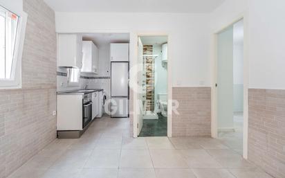 Kitchen of Flat for sale in  Madrid Capital  with Air Conditioner and Heating