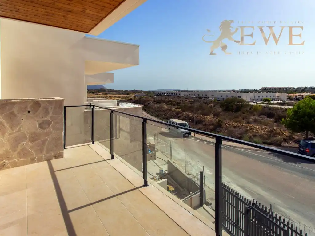 Reihenhaus zum Verkauf in Avenida Alicante, imagen 9