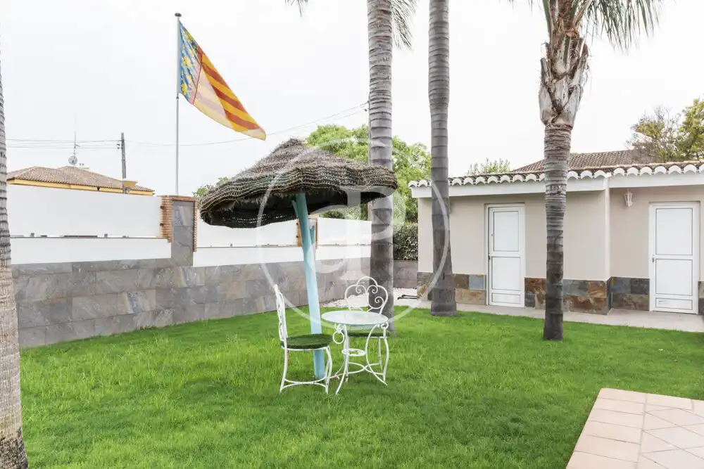 Jardí de Casa o xalet en venda en Bétera amb Aire condicionat, Calefacció i Jardí privat