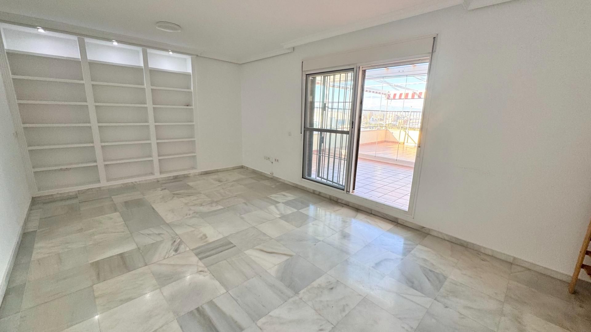 Vista exterior de Àtic en venda en Málaga Capital amb Aire condicionat, Calefacció i Terrassa