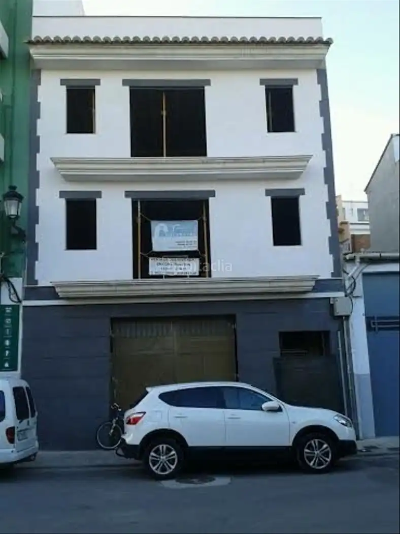 Tríplex amb ascensor en venda a Calle Chiva 132