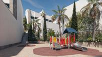 Vista exterior de Casa adosada en venda en  Granada Capital amb Calefacció, Jardí privat i Terrassa