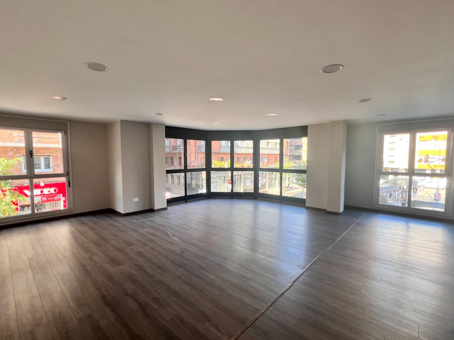 Office to rent in Langreo