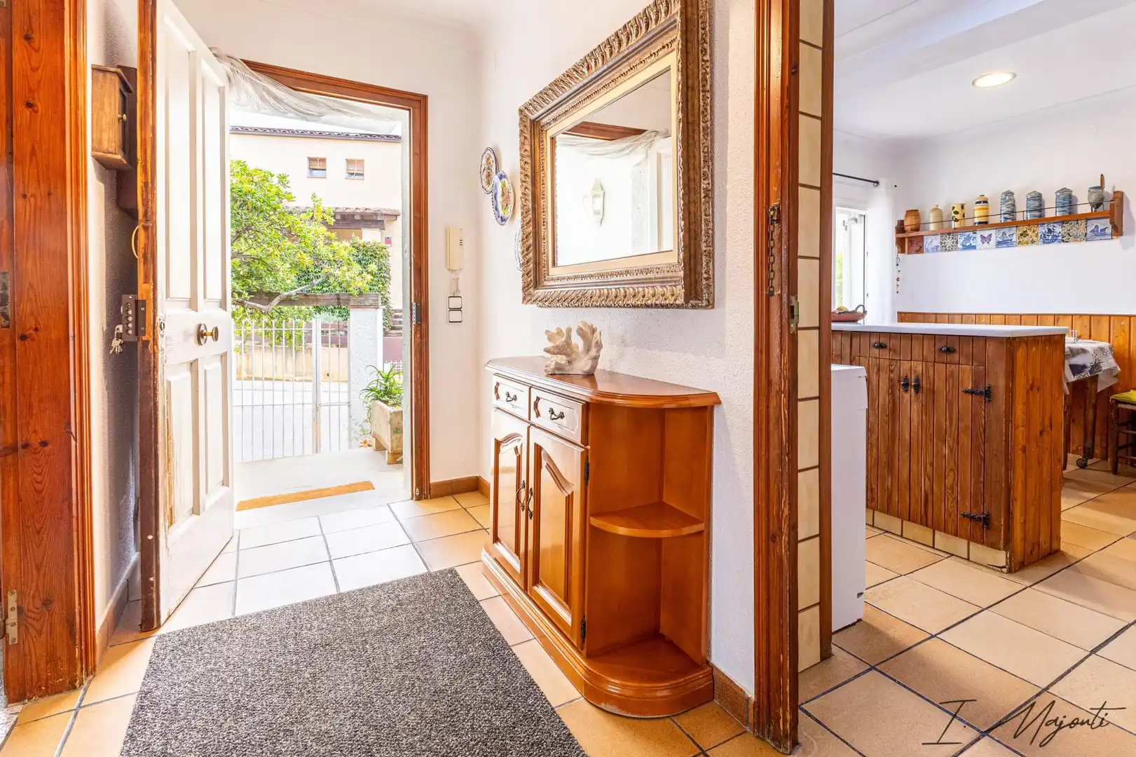 Casa aparellada en venda a La Bisbal d'Empordà, imagen 11