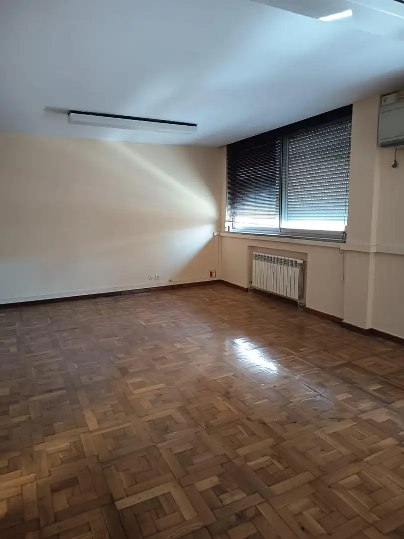 Wohnzimmer von Büro zur Miete in Palencia mit Klimaanlage und Heizung