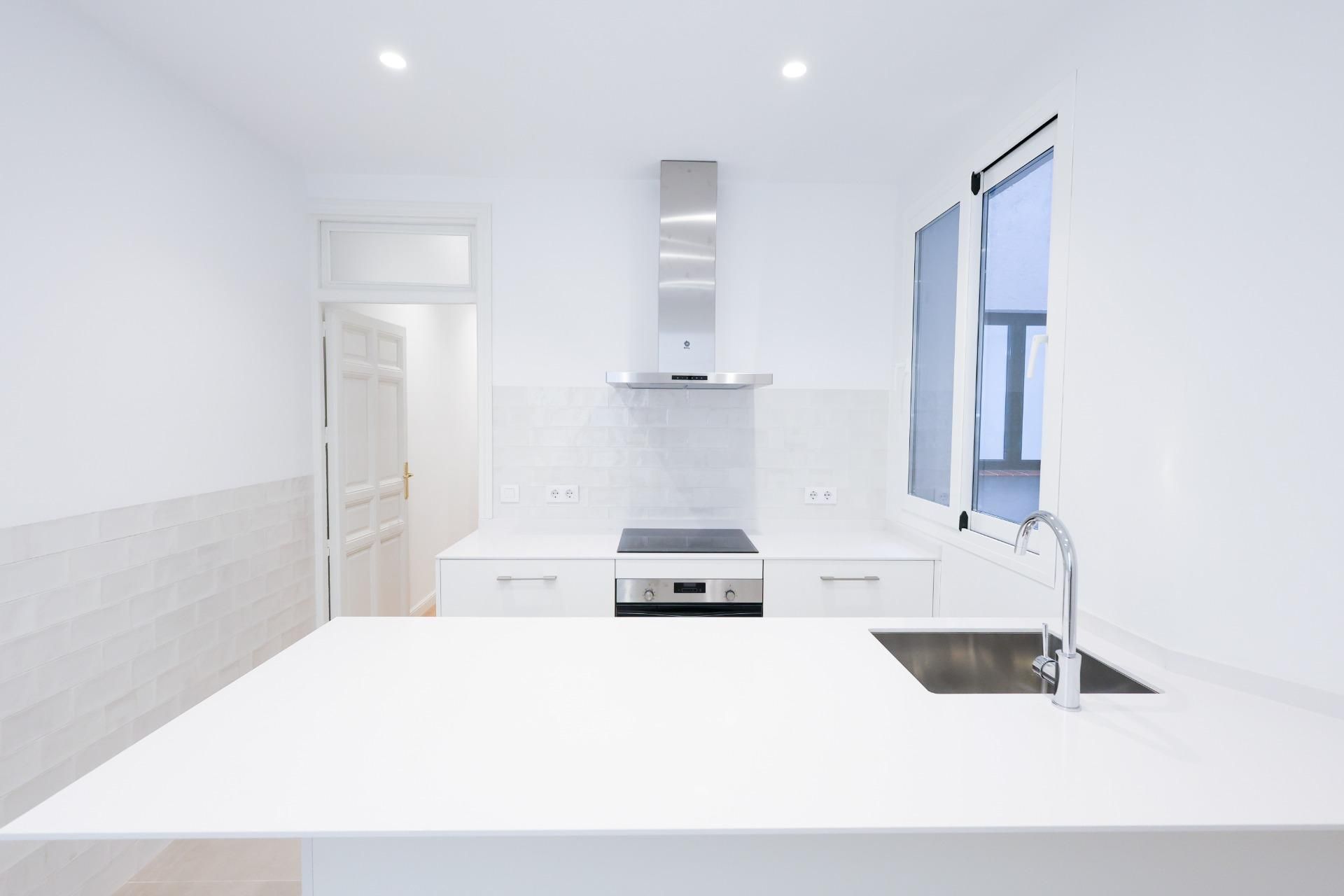 5 hab, 155m² en Embajadores - Lavapiés, Centro,  Madrid Capital - Image 5