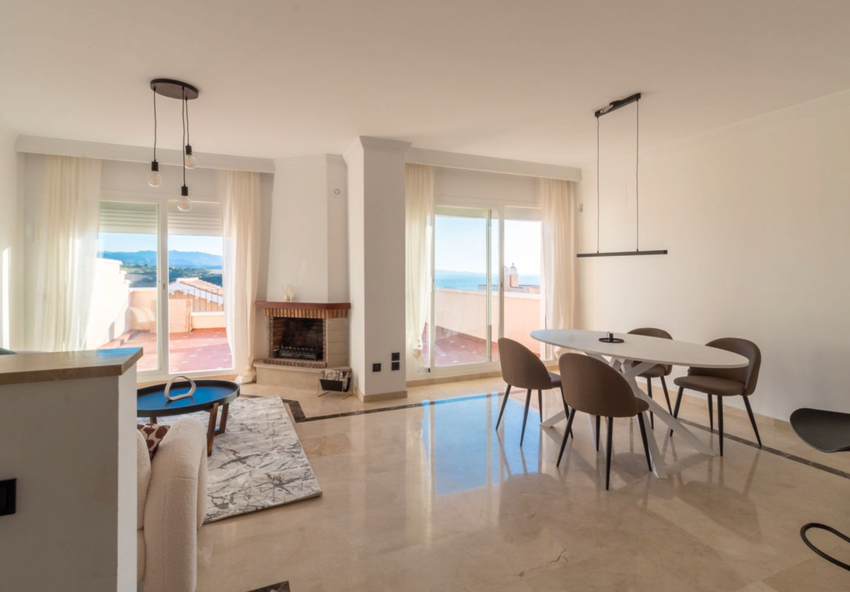 Living room of Single-family semi-detached for sale in Manilva  with Air Conditioner, Terrace and Furnished