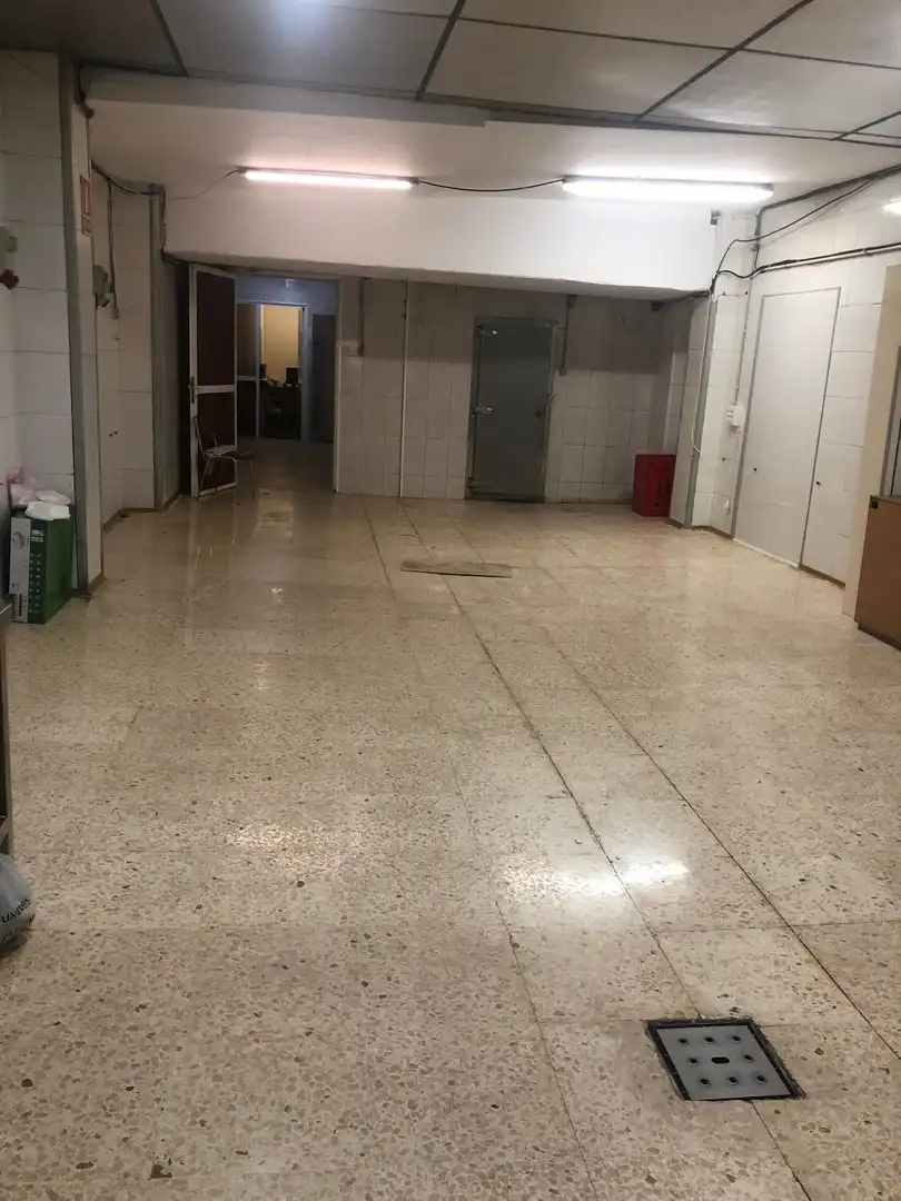 Local comercial en venda a Centre, imagen 8