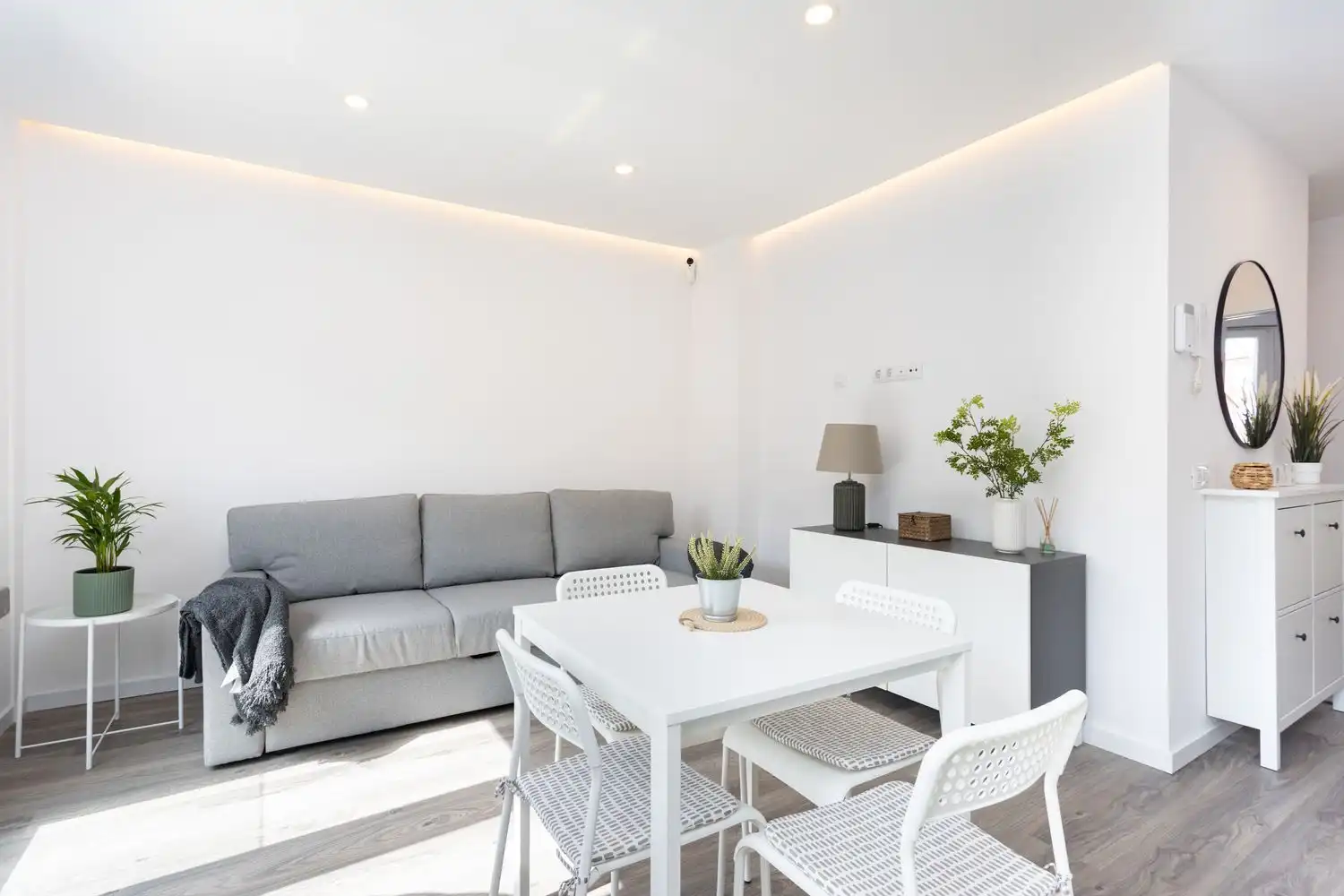 Sala d'estar de Pis de lloguer en Puerto de la Cruz amb Terrassa