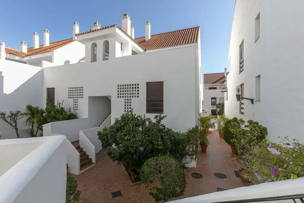 Home with pool for sale in Nueva Andalucía, imagen 9