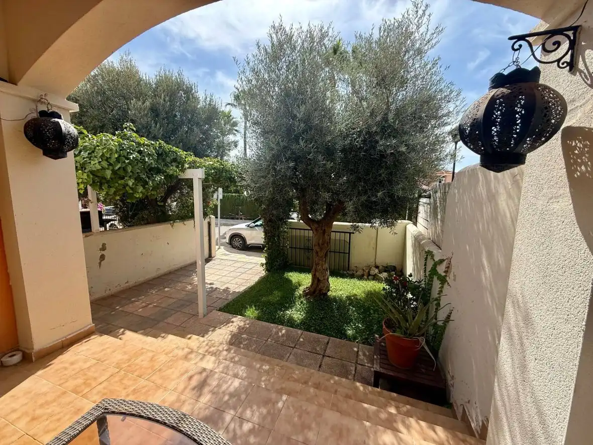 Bungalow mit Pool zum Verkauf in AVENIDA ESCANDINAVIA, imagen 4