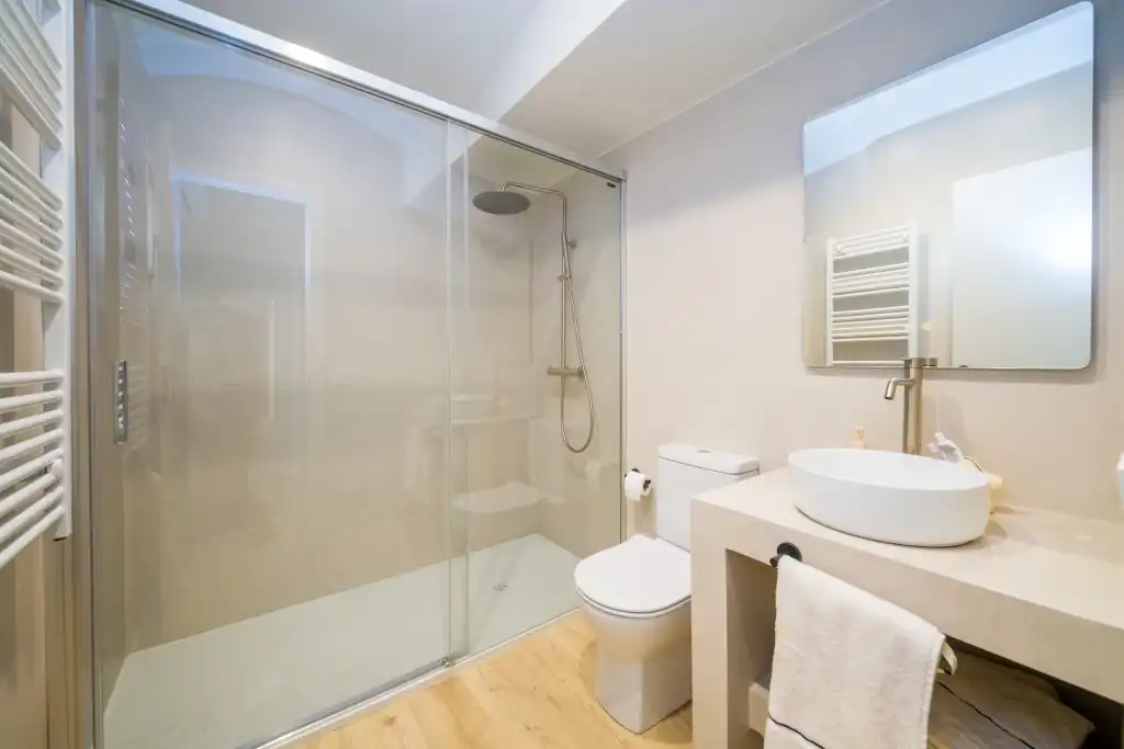 Bathroom of Houses for sale in Castell d'Aro, Platja d'Aro i s'Agaró  with Furnished
