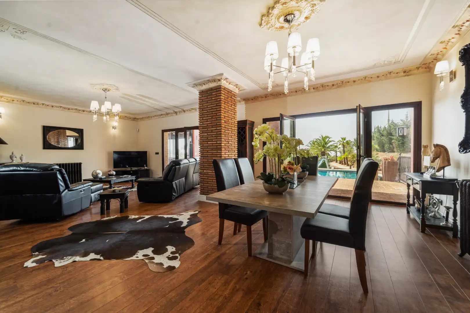 Living room of Houses for sale in Benalmádena  with Air Conditioner, Heating and Private garden