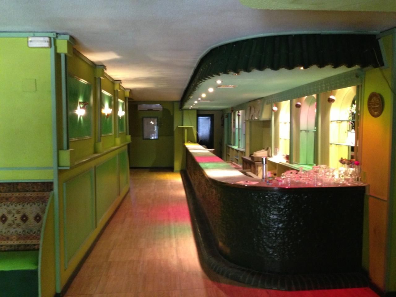 Local en venta en Linares