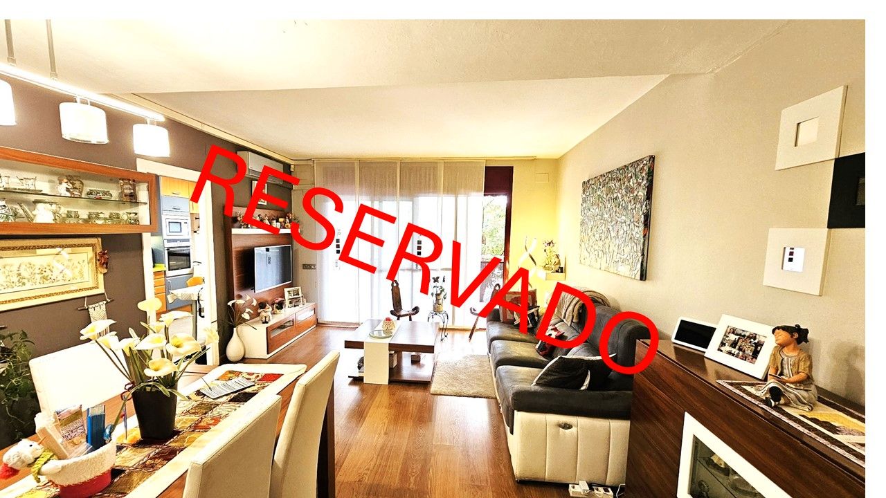 Living room of Flat for sale in Sabadell  with Air Conditioner, Heating and Storage room
