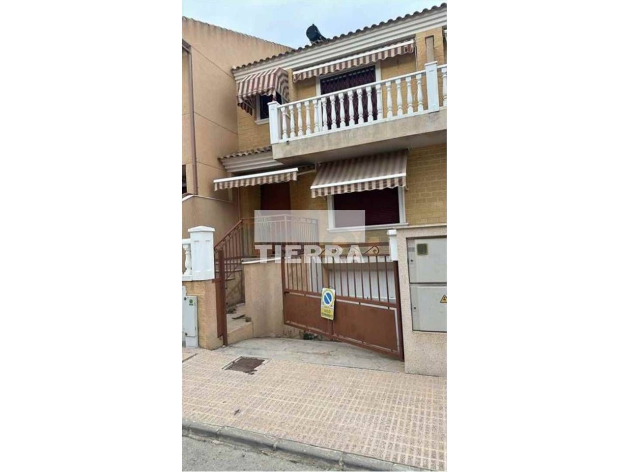 Duplex for sale in azahar