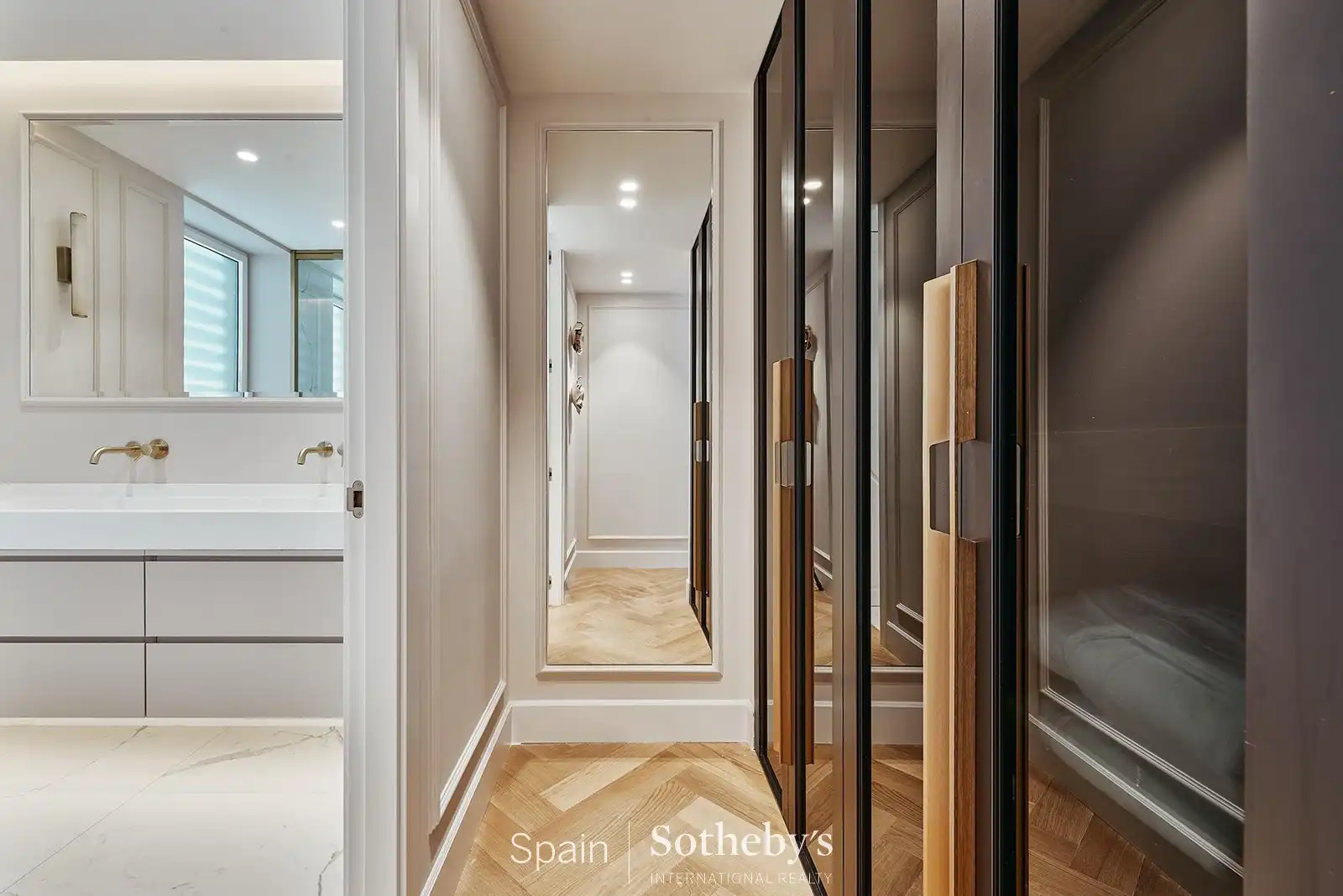 Apartments for sale in Madrid  with Air Conditioner, Terrace and Storage room