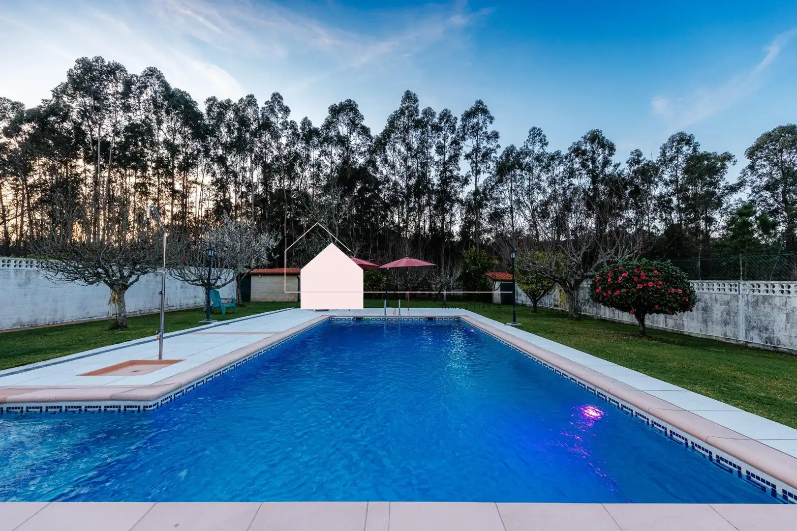 Schwimmbecken von Haus oder Chalet zum Verkauf in Tui mit Heizung, Abstellraum und Schwimmbad